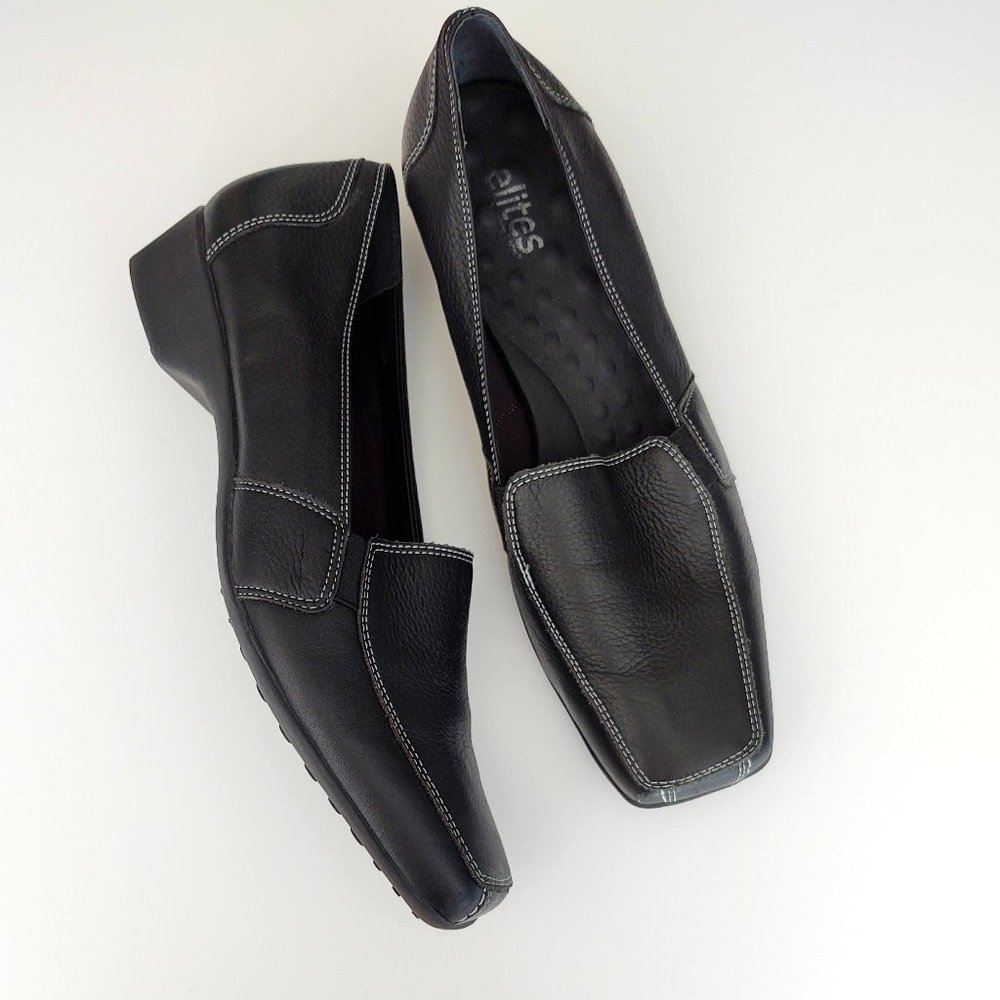 Black loafers with white contrast stitching 11 W